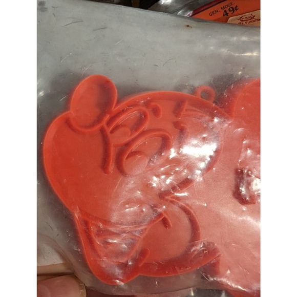 Vintage Mickey Mouse Cookie Cutter Ambassador Hallmark Sealed - Picture 6 of 7